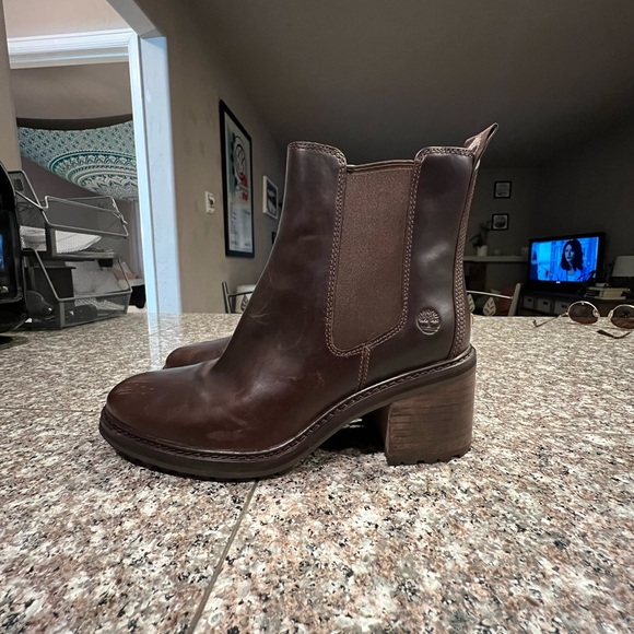 Womens Timberland boot, brown, size 8 - Picture 2 of 8